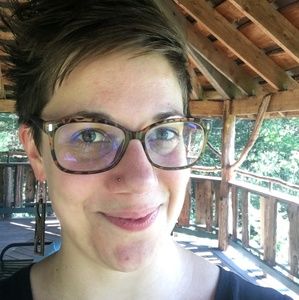 Meet your Posher, Jen